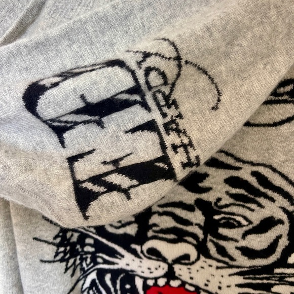 Vintage Ed Hardy Cashmere Light Gray Hoodie with Silver Zipper - Picture 9 of 10